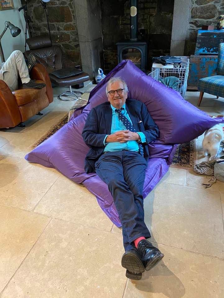 OfficialFionaK's tweet photo. My husband can’t wait for tonight’s event! #Fionaskitchenconcert - 6pm UK time with my wonderful special guest Eileen Pike - he even ordered this horrible beanbag online - front row seat!! https://t.co/wE1TUzTVBA