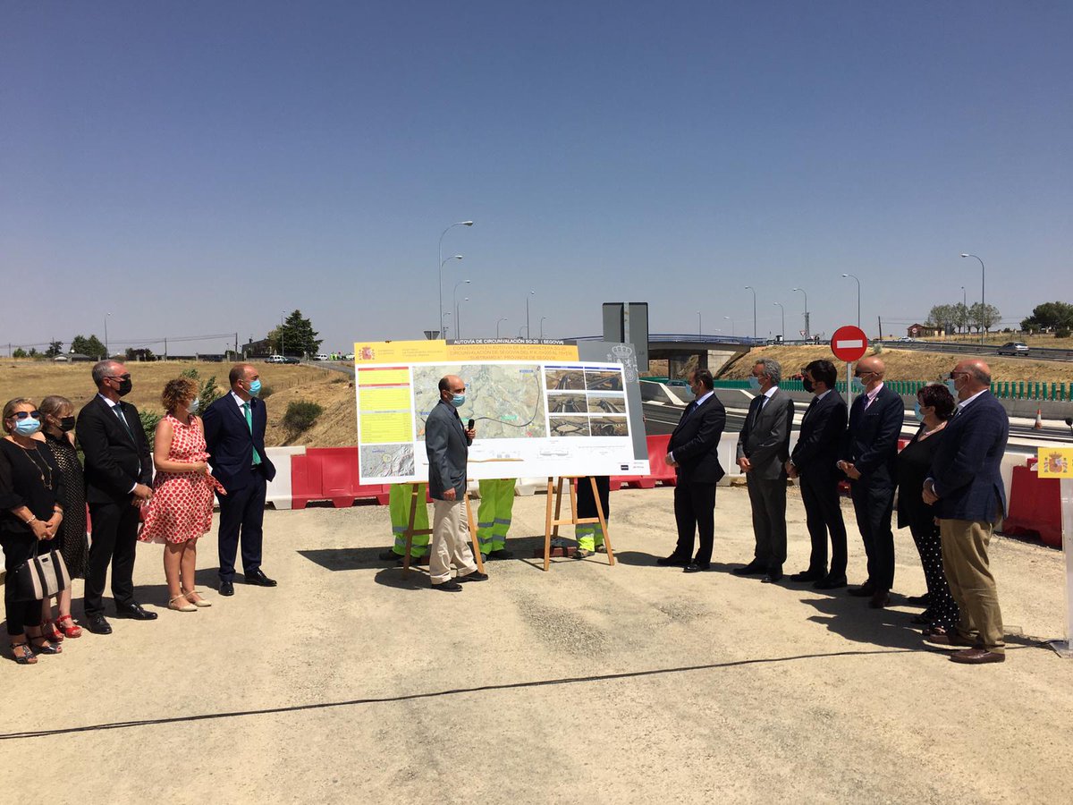 segovia_es's tweet photo. Hoy se ha puesto en servicio el último tramo de la autovía SG-20 que completa la circunvalación de 15,5 Km

Esta actuación implica una mejora de los tiempos de recorrido y la seguridad vial para el tráfico de paso en el entorno de #Segovia

#SegoviaEsInformación #LaCiudadQueSomos https://t.co/gn2DJb9k1U