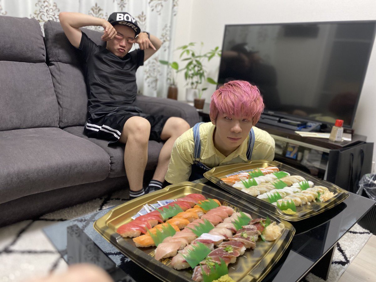 junk_clover's tweet photo. 今日は目隠しして食べたもの当ててみました✨

味覚おバカは誰でしょー😂😂😂😂

割と難しいから大勢でやってみるのもありよりのあり🍀 https://t.co/RnCw706Qiu