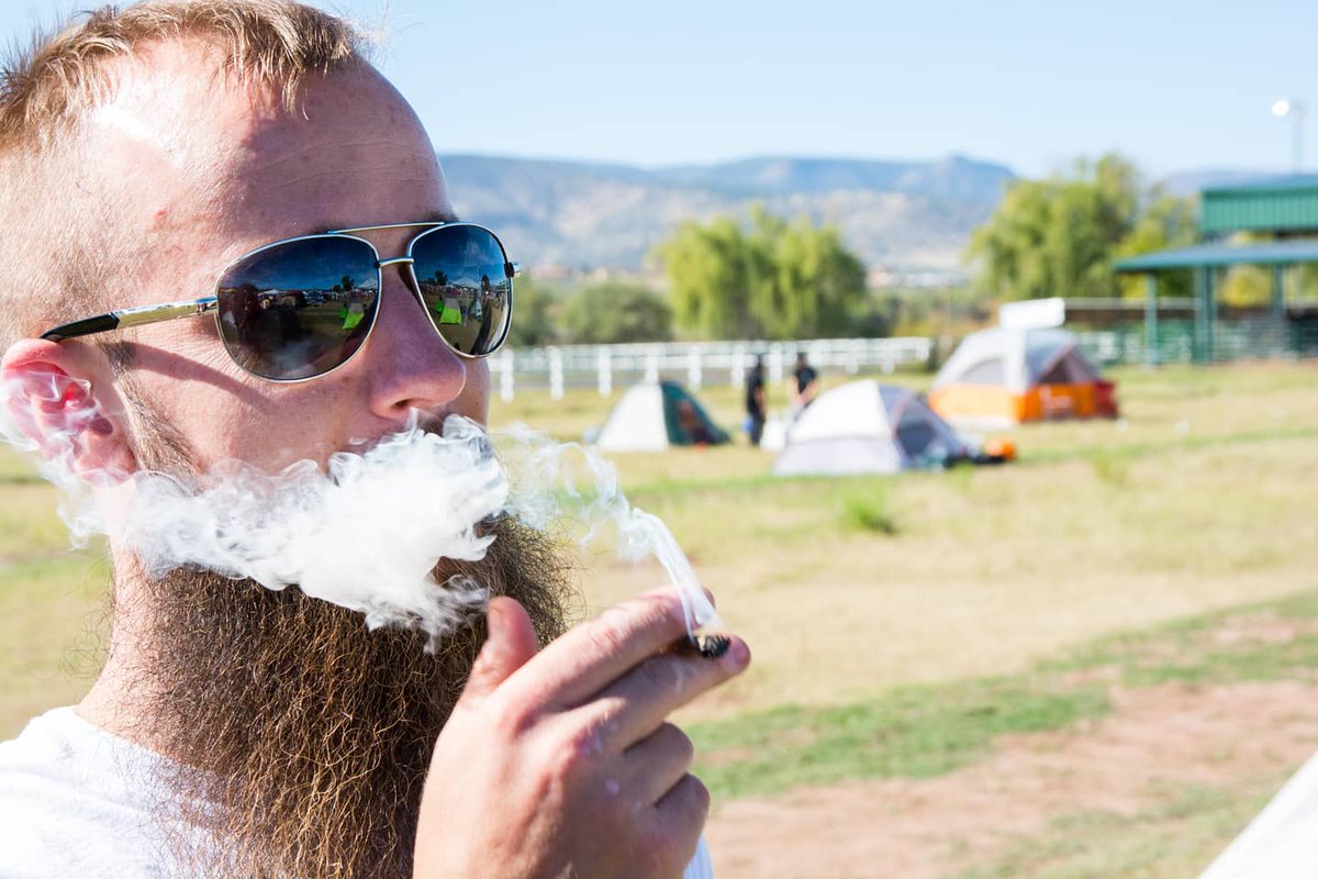 errlcup's tweet photo. It's ok that its #Monday. π° Just think about all the fun you will be having this fall at #ErrlCamp!! π¨
.
#azmmj #mmj #prop203 #dispensary #sativa #indica #azpot #arizona #errlcup #jackpotranch #camping #outdoor #festival #fun #hiking #boating #fishing https://t.co/btxVUfrZBE