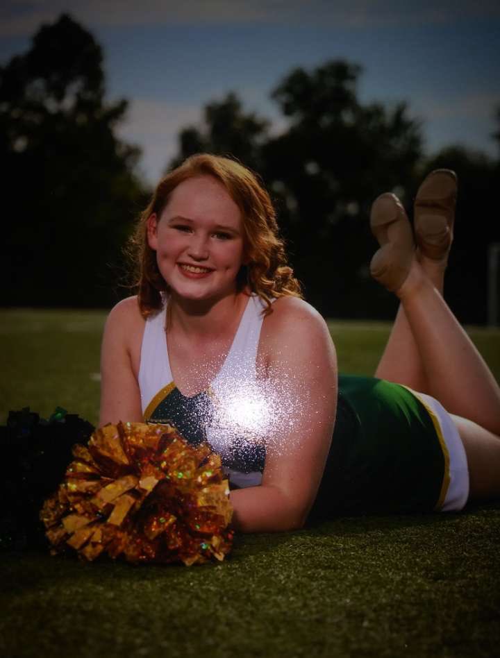 Happy birthday to Varsity Prideline junior Abbey B <a href="/boothabbey22/">Abbey Booth</a> !!!🥳💛💚