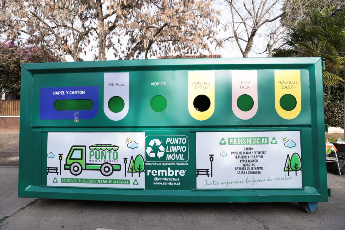 Muni_provi's tweet photo. PUNTOS LIMPIOS MÓVILES♻
¡Gracias al compromiso de nuestros vecinos/as por reciclar! Súmate tú también y recuerda hacerlo durante la mañana, ya que el camión tiene CAPACIDAD DE 1 TONELADA. Más info acá: https://t.co/HCL1iKh1UU https://t.co/2UDLY44SWC