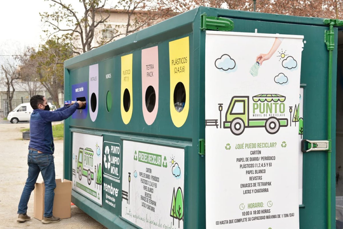 Muni_provi's tweet photo. PUNTOS LIMPIOS MÓVILES♻
¡Gracias al compromiso de nuestros vecinos/as por reciclar! Súmate tú también y recuerda hacerlo durante la mañana, ya que el camión tiene CAPACIDAD DE 1 TONELADA. Más info acá: https://t.co/HCL1iKh1UU https://t.co/2UDLY44SWC