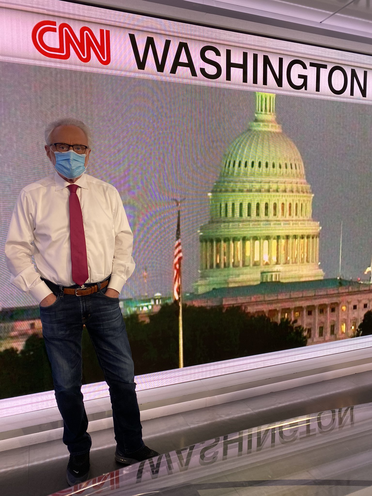 Wolf Blitzer در توییتر Sunday Night Just Before Our Special Cnnsitroom