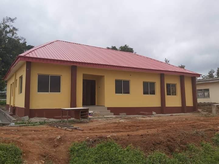 OakStoneMedia's tweet photo. Old (Before) New (Now) building of @Ekstma. 
#RestoringOurValues https://t.co/0lAPiNxM3G