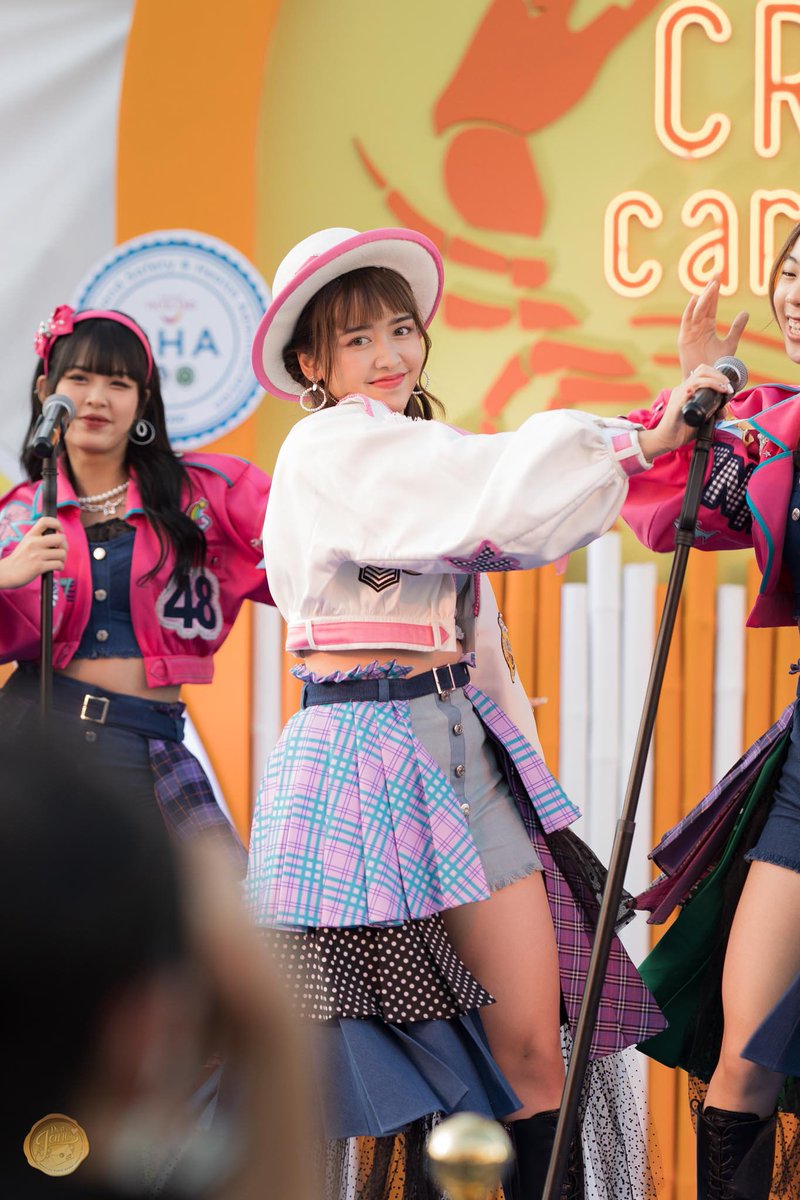 dearjane48's tweet photo. ระยะที่ห่างค่อยๆใกล้ชิดจนฉันไหวหวั่น  ~

🤍💗🤍💗🤍

#JaneBNK48
#Janemirotation
#HeavyRotationTH https://t.co/ej60Bvje4x