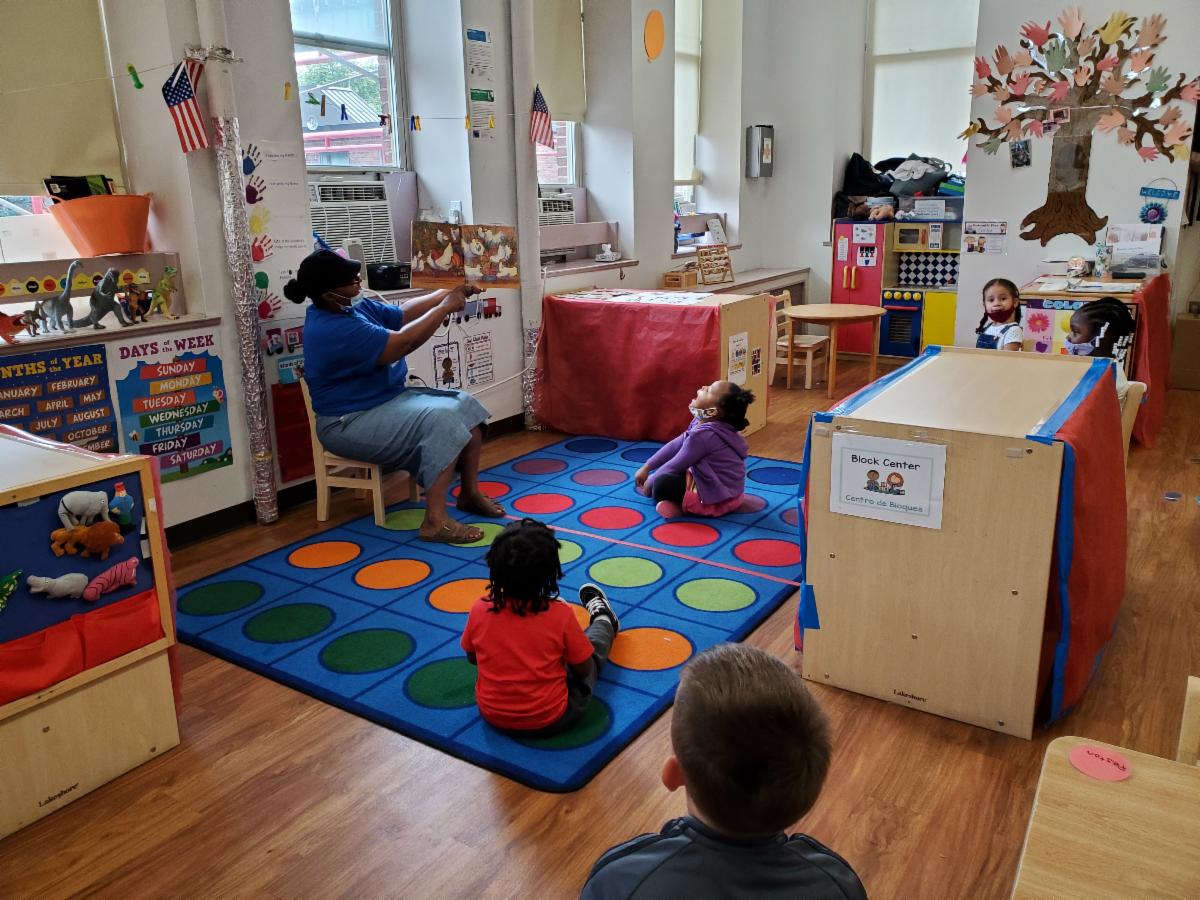 KennedyFSC's tweet photo. Check out our most recent newsletter! Hooray We're OPEN! #Charlestown #earlyed #Familyengagement #covidresponse #partnerspotlight #virtualplaygroups #Road2Kindergarten #vitalvillage #breastfeedingsupport https://t.co/pu9unkT2S6 https://t.co/eFSODKeQwX