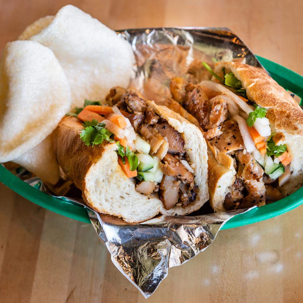 CrossStMarket's tweet photo. Happy #BaltimoreRestaurantWeek!
Enjoy a #BanhMi & #Pho meal from @Eat_Phubs for just $17 โ available exclusively for carryout!
#SeeYouAtTheMarket #FederalHill #Baltimore #PublicMarket #MyBmore #Phubs #EatPhubs #VietnameseFood #CurbsideBaltimore #OpenBaltimore #SoboStrong https://t.co/hDqCRnkm3n
