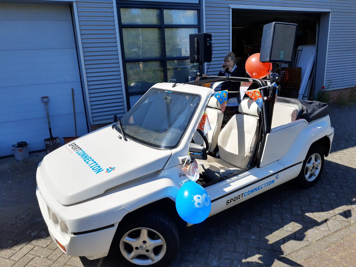 SportConne's tweet photo. Onze #tjaffer is weer probleemloos door de APK gekomen. En kan niet wachten om - al dan niet met geluidsinstallatie - weer ingezet te worden bij mooie events, jubilea of bijzondere gebeurtenissen. Net als wij.π https://t.co/v4DzWWwumO