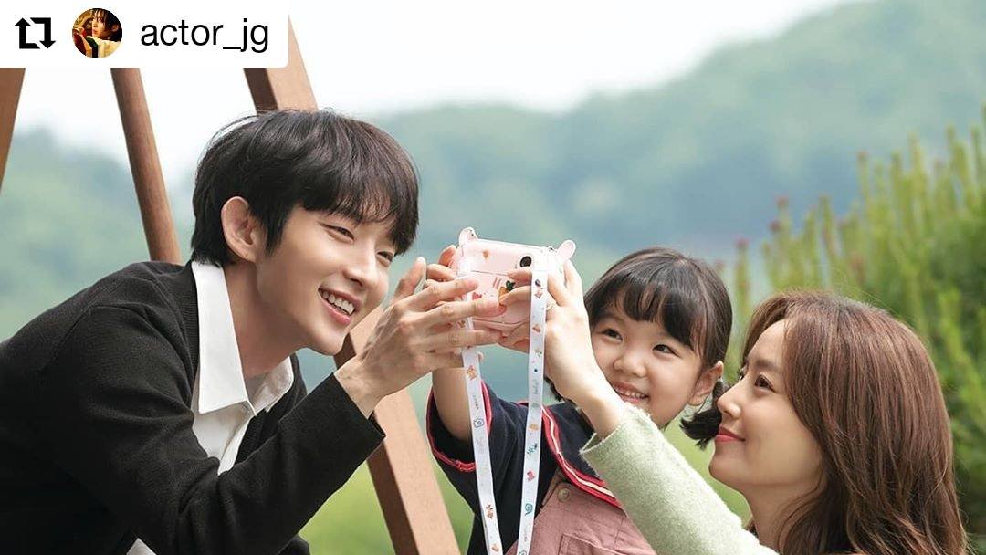 iQIYI_Thailand's tweet photo. พร้อมรึยัง?กับ
ผู้ชายที่รักอย่างปลอมๆ  
และผู้หญิงที่รักจนหมดใจ👩‍❤️‍👨 
เป็นคุณจะยอม"แลก"หรือไม่? 
เพื่อค้นหาตัวตนที่แท้จริงของสามี🕵️‍♀️ 

#FlowerOfEvil 
⏰30 ก.ค นี้ที่ #iQIYI #ซับไทย ถูกลิขสิทธิ์
💚ดูผ่านแอพฯ/ดาวน์โหลด https://t.co/ZXq9CRW5Vy

#LeeJoonGi #อีจุนกิ #MoonChaeWon #มุนแชวอน https://t.co/XwkyCjEmKS