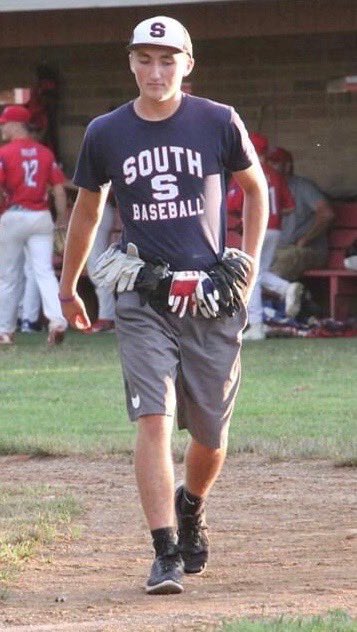 U know it’s been a good inning when your first base coach comes back to the dugout like this!! Proud of Drew and him investing his time and knowledge back into the younger guys! #givingback