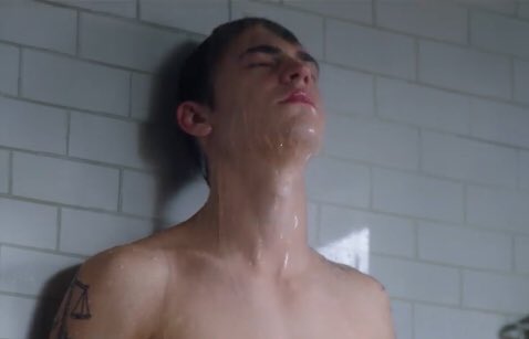 Esmoral11's tweet photo. Ver la cara de Hardin excitado se te reinicia la vida 😏🥵❤️

#AfterWeCollidedMovie #AfterWeCollidedMovie #AfterWeCollidedMovie #aftermemes #AWCTrailer #awc https://t.co/kt5X9nepB8
