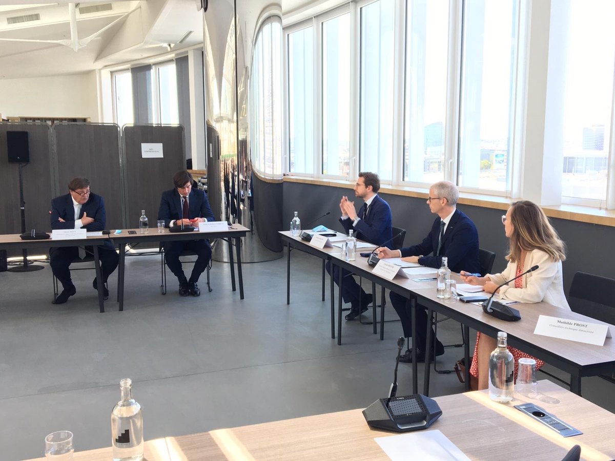 Olivier Roux, président d'<a href="/UNIMEV_FR/">UNIMEV</a> et les acteurs de la filière des foires et salons sont actuellement entendus par <a href="/franckriester/">Franck Riester</a> sur la reprise et les besoins de ce secteur essentiel pour l’attractivité de la France, ses territoires et le tourisme d’affaires.
#eventprofs