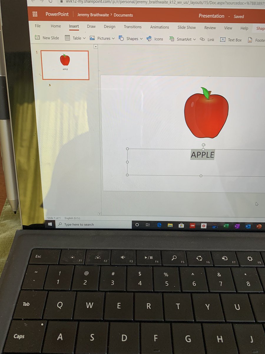 BraithwaitePE's tweet photo. @powerpoint I followed the normal steps for attaching a link but it will only allow me to do it to text and not images. When the image is selected the option to link fades in the toolbar and is not clickable. https://t.co/t1FLpQQsSi