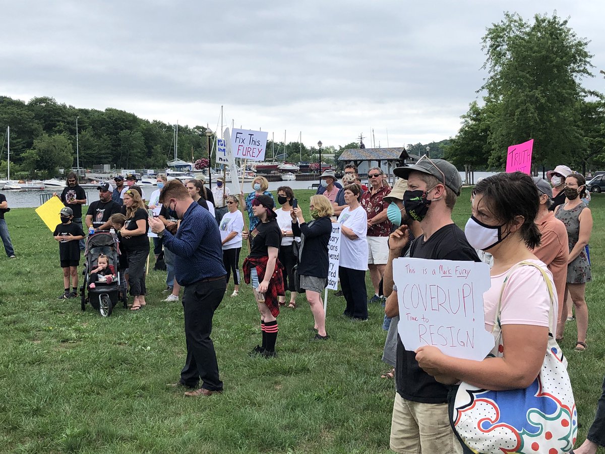 Close to 100 people or so have gathered here at Shipyards Landing in Bridgewater. The group had a rally in from of NS Justice minister Mark Furey’s constituency office demanding a full public inquiry into the Portapique mass shooting traged on April 18 &amp; 19