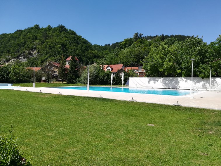 radiosamobor's tweet photo. Vrućina poziva na kupanje - https://t.co/dGkNFUyzTT https://t.co/vphsy6knJp