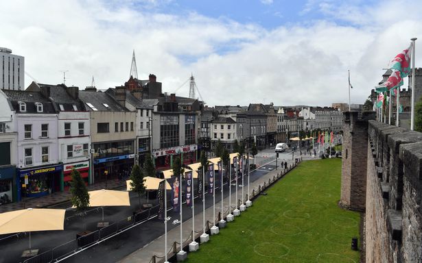 WalesOnline's tweet image. First look at the al fresco dining area on Cardiff's Castle Street
bit.ly/30PIJiC