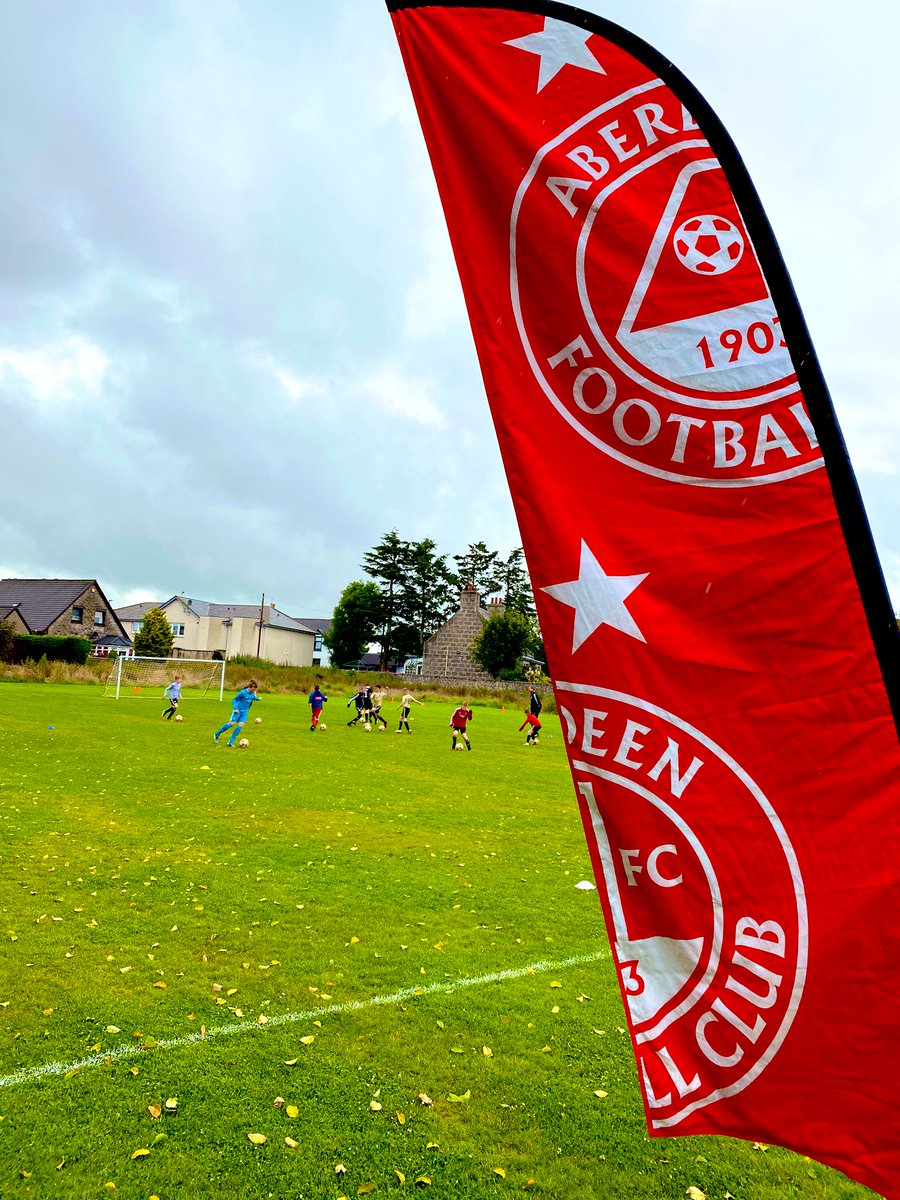 AFCCT's tweet photo. A rainy day out in Newmachar today but that didn’t stop anyone’s enthusiasm! 🌧

Well done to everyone who attended, let’s hope we can get some sunshine during the week! ☀️

🔴⚪️🐏🔥 https://t.co/sRClHZGbL5