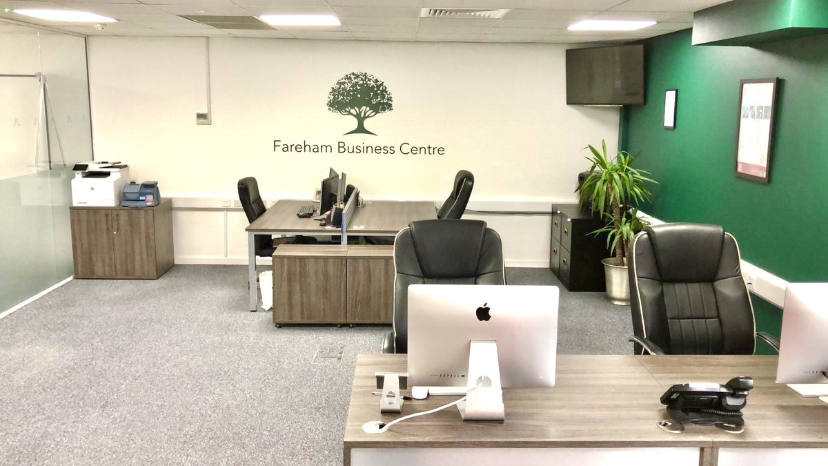 fareham_bc's tweet photo. A new week compliments a fresh new look. We have finished redecorating the reception area to match our new, differentiated company identity. Let us know your thoughts. 😀 Also, did you know that your office space with us can be unique and completely tailored to your business? https://t.co/LfeXvfiNwz