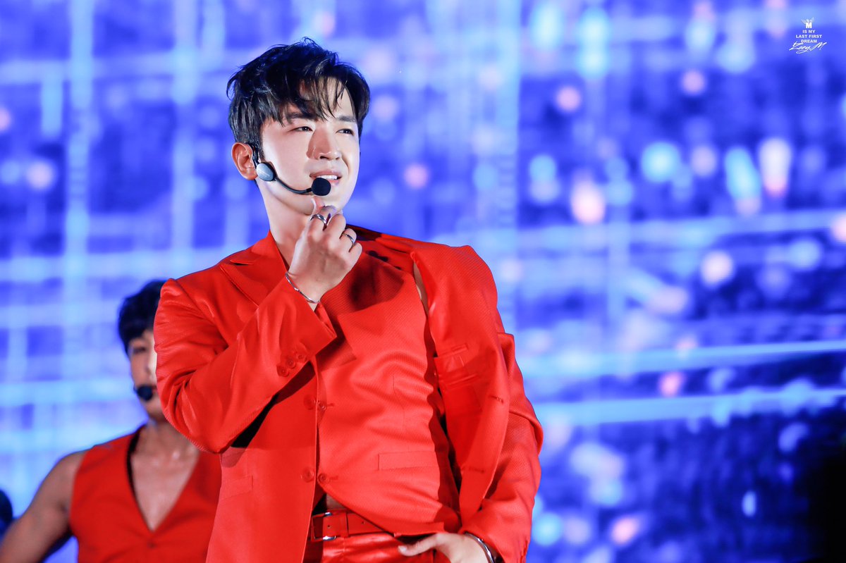 Happy Birthday to my M

#이민우생일축하해 #이민우 #신화