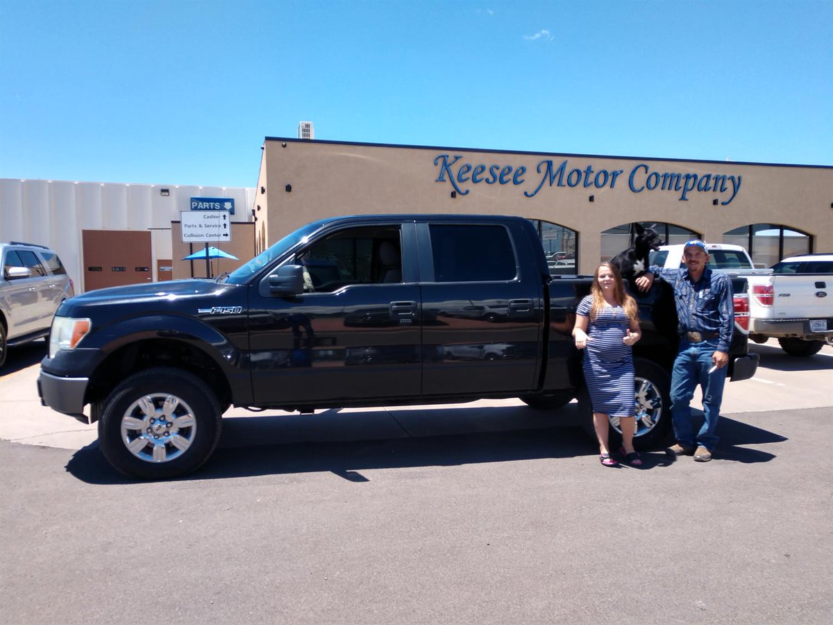 KeeseeMoCo's tweet photo. Congratulations Jessica &amp; Robert! #KeeseeMotorCompany #EnjoyTheRide #FordLincoln https://t.co/cGmiDTeVCZ