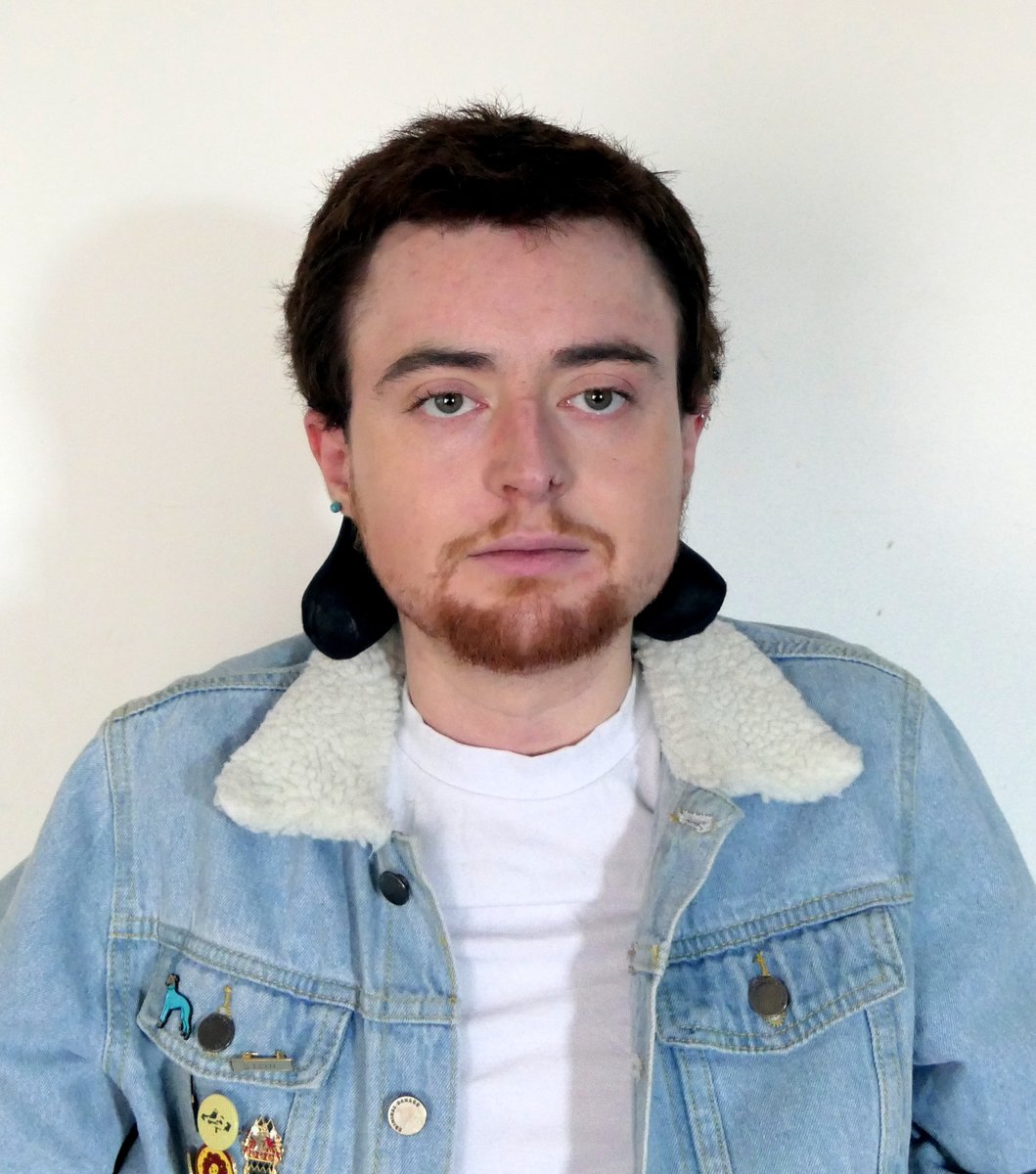 Maintain tweet media