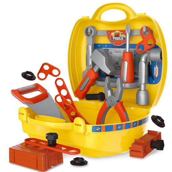 stechitegist's tweet photo. While designing, Toy engineers must watchout for
-Small parts
-batteries
-magnets
-Sharp points/edges
-chemical
-fluid ( microbiological issue)
-Entrapment issue
Thanks to @YeWanDae
@SimranDhadda for the wonderful #workexperience #oiweek https://t.co/PrnYe2vpcC