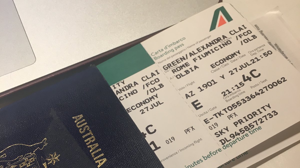 SaschaGreen1's tweet photo. Better late than never. Advice to anyone who is a resident in the UK but doesn't hold a British passport. NEVER FLY WITH @easyJet I have been living in the UK for 3 years and have been here throughout the lockdown but apparently that isn't good enough. £200 out of pocket. https://t.co/f0wGgSi6Bf
