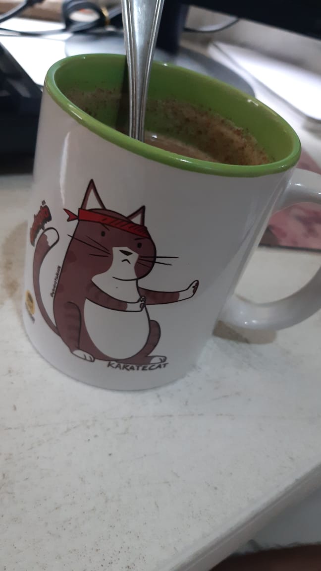 Estupidxmis20's tweet photo. Iniciando el día con el BFF
#EstupidxMis20 #OntaMiChocomilk #coffeetime https://t.co/dDveiUpMPS