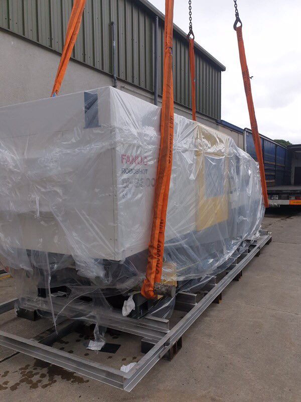 AutoPlasticsL's tweet photo. Exciting to see our new FANUC arriving at APL today. Thanks to all our brilliant team on site making it happen. https://t.co/DnwWmveHrF