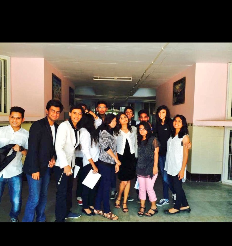 Perodic_table's tweet image. Got this picture in #2015 class 10th farewell party. 💘