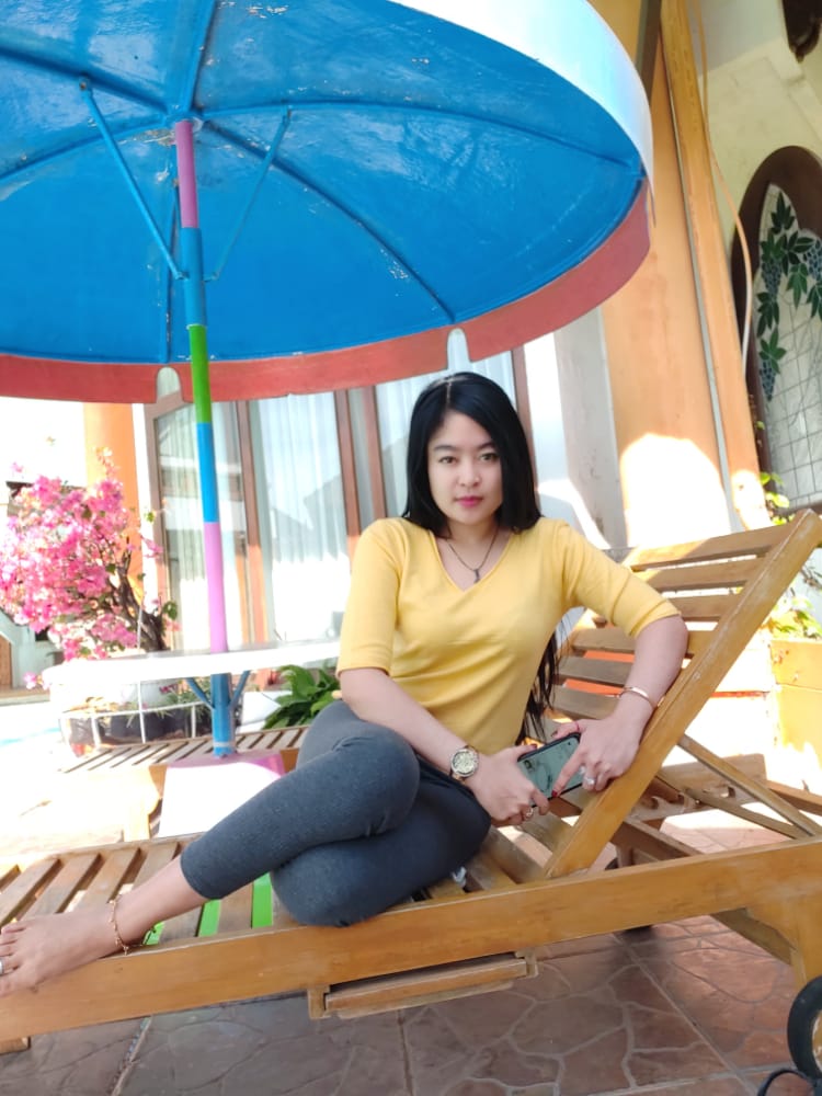 ANingtyassari's tweet photo. Mau gak duduk di #sebelah adek bang ? https://t.co/MTH9ZAb9uq