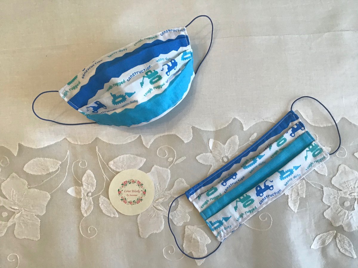 LoveWorksByS's tweet photo. Delightful “Digger” face masks for children! Cotton, washable, reversible, soft elastic loops! On sale in my Etsy Shop LoveWorksBySuzanne: https://t.co/ZaT6JNU4cX
#HandMadeFaceMasks #ChildrensFaceMasks #ChildFaceMask #Diggers #FrontEndLoaders #Bulldozers #LoveBearsAllThings https://t.co/yVNgPelI9p