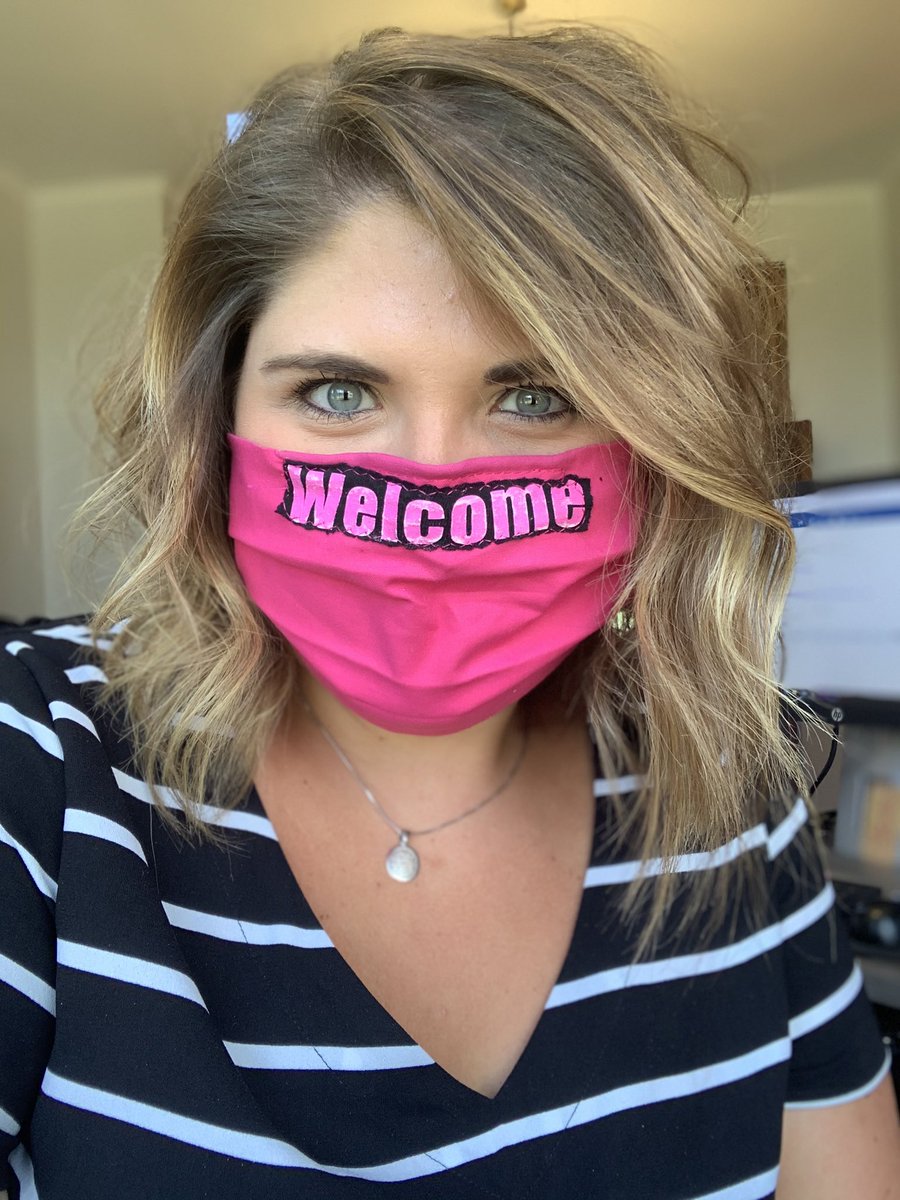 danincrown's tweet photo. Future Muskies visiting @MuskingumUniv might not be able to see my smile, but I promise it’s there, just under my mask! @MuskieAdmission is working hard to keep you safe while you are on campus! #MasksOnOhio https://t.co/sSlMdDRWjv
