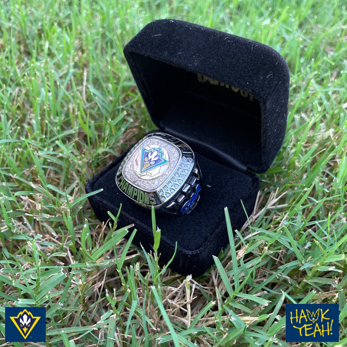 UNCWMenssoccer's tweet photo. 2019 CAA Regular Season Champions Ring 🦅⚽️💍

#mondaymotivation #1Team1Goal #hawkyeah #GoSeahawks https://t.co/yKNKpUAO2W