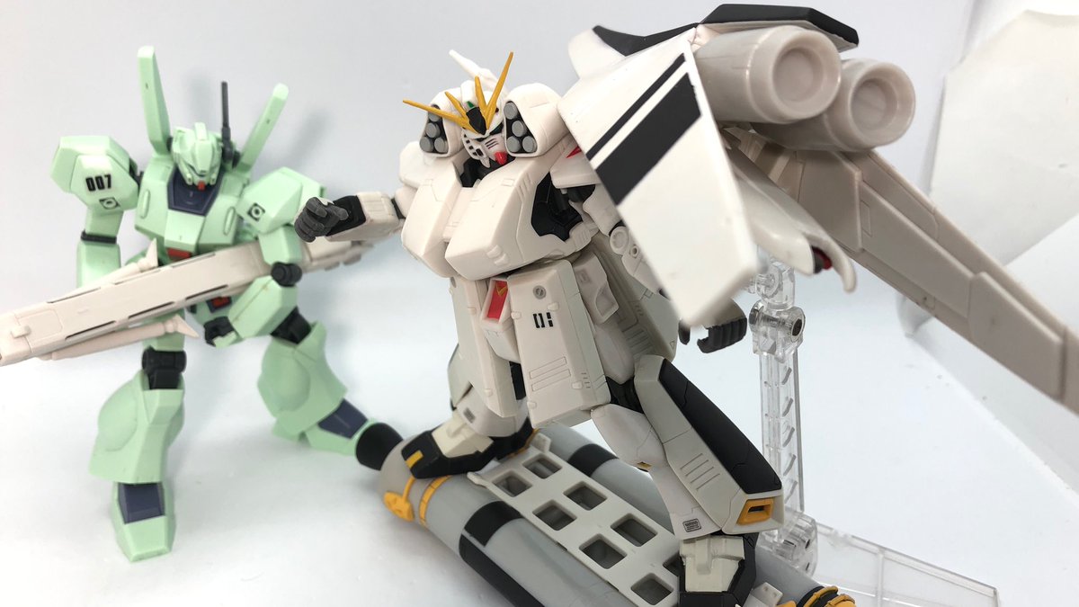 MIA(海外版) νガンダムHWS ガッツリドッシリHWS+ブースターベッドの