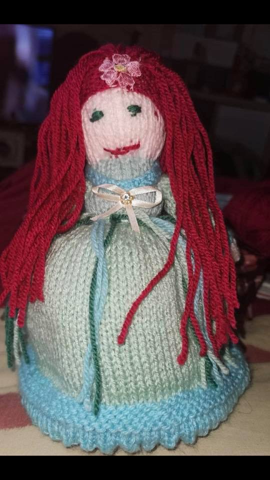 ClydeMobility's tweet photo. Update from the knitting group, this is a mermaid and a gardener made by one of the group members 🧶 if anyone else has any pictures they would like us to add send us a message. https://t.co/ZukFj6Z895