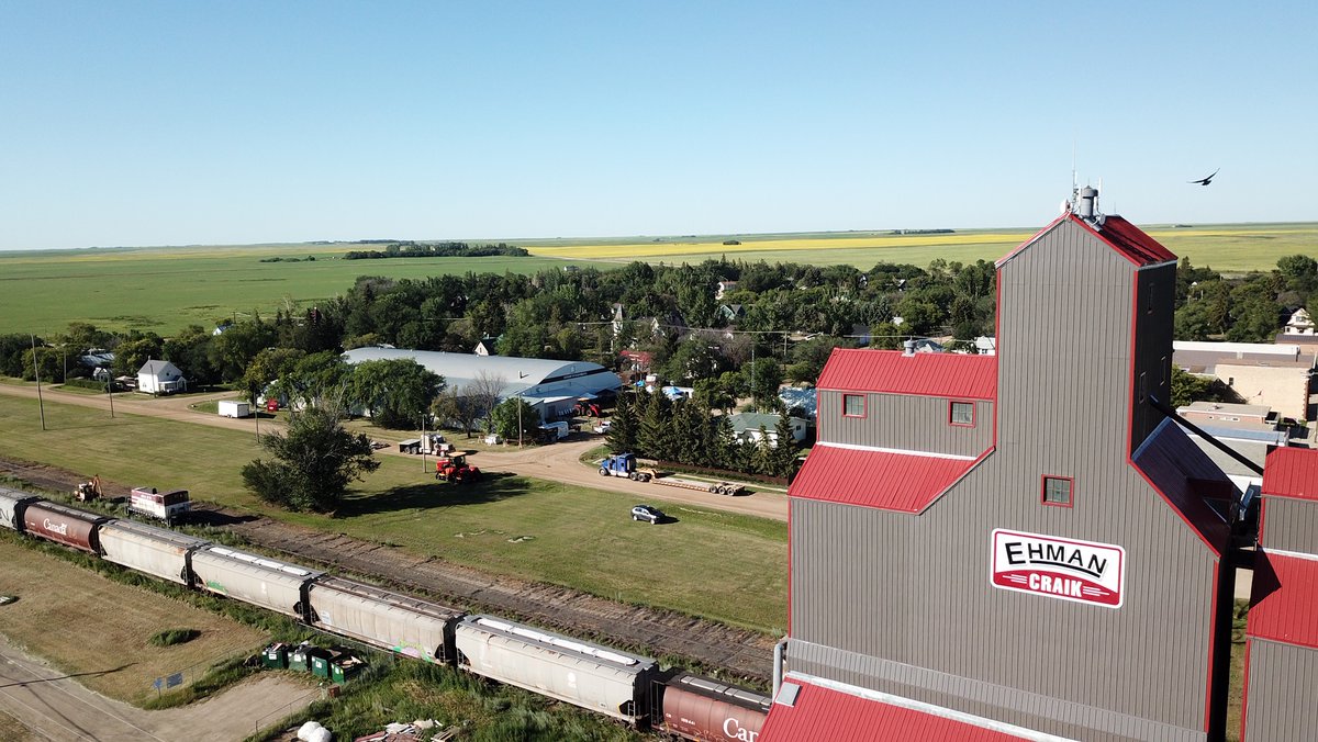 Rise and Shine Craik! 

Here are 6️⃣  things you can expect at the #ThanksForFarmingTOUR:

1️⃣ Food by Flo's Bar and Grill
2️⃣ Ice-cold drinks
3️⃣ A chance to catch up with your #Ag community
4️⃣ Speakers <a href="/LesleyKelly/">Lesley Kelly</a> &amp; <a href="/senkoccc/">Shawn Senko</a>
5️⃣ Farmer invented products
6️⃣ Swag bags

See you soon!
