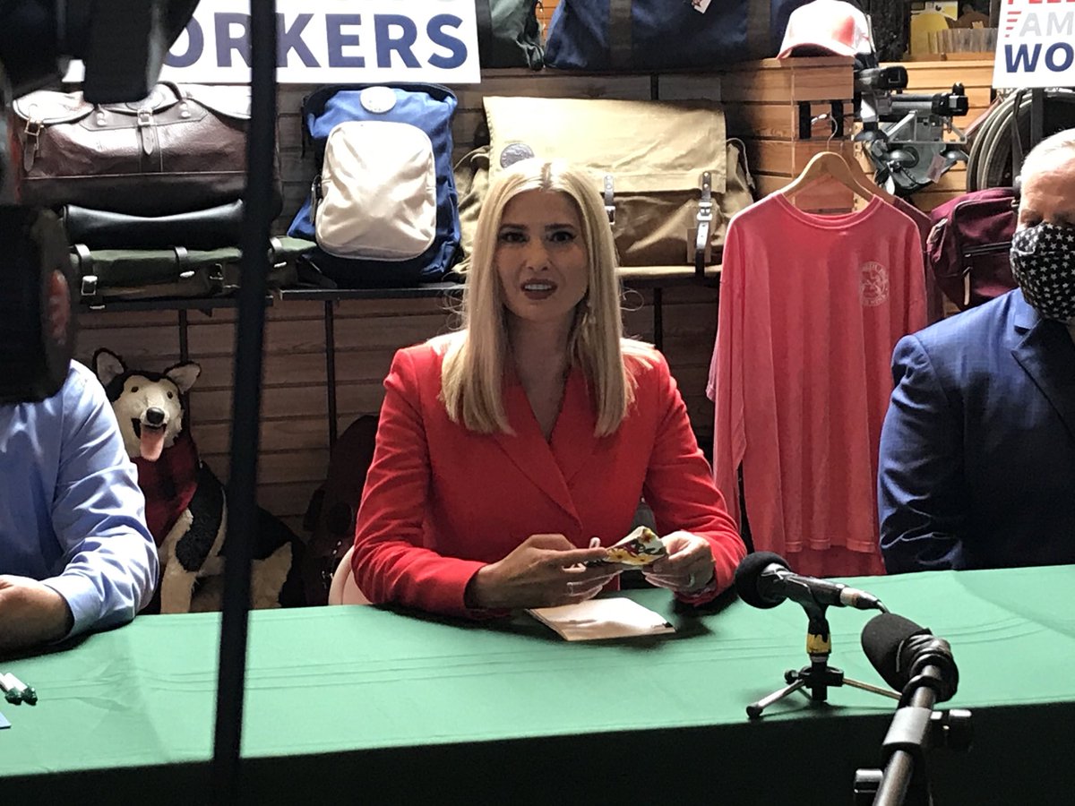 ReneePassal's tweet photo. ⁦@IvankaTrump⁩ said ⁦@duluthpack⁩ is great story of excellence in American manufacturing. Also love and commitment to a product. https://t.co/W2BCcRqF3T