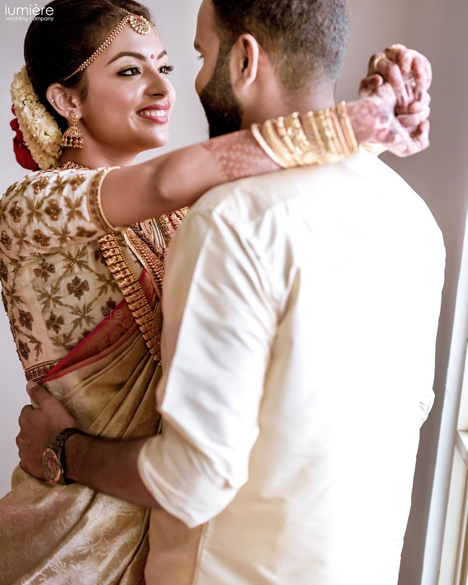 weddingguru's tweet photo. "To get the full value of joy, you must have someone to divide it with."
.
.
Credits @lumiereweddingcompany
.
.
#indianwedding #indianweddings #weddingsofindia #weddingbuzz #bigindianwedding #indianweddingseason #indianweddingsmag #happycouple #husbandandwife #justmarried https://t.co/6NraKHAvoW
