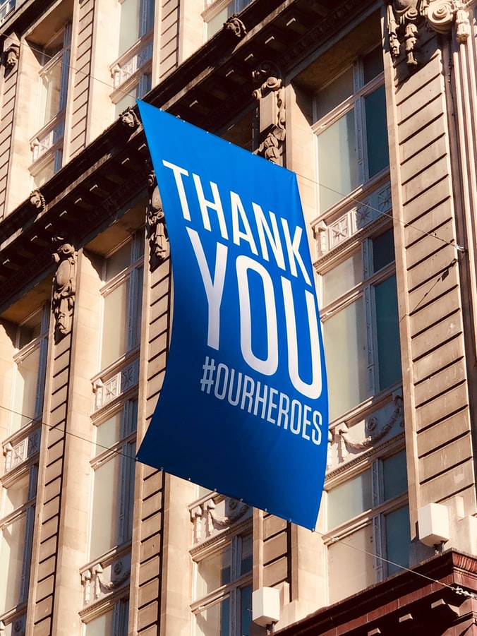 comgraphx's tweet photo. Did you know we can do more than just stickers?
Banners are always a hit for festivals, store fronts, or just to say thank you!

#banners #stickers #mondayvibes #thankyou https://t.co/ynDl80I6pz