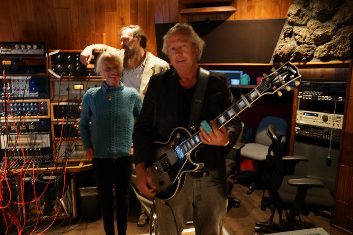 THEWENDYJAMES's tweet photo. Jesse Nichols engineered us.
We were joined by legendary Sax player from #TheStooges #SteveMackay (R.I.P.)
and boy did we pull down some long hours...
The results are great! and feature on my previous album The Price Of The Ticket! on sale at https://t.co/9rt2lMJ1Ht https://t.co/72tWmbTg45