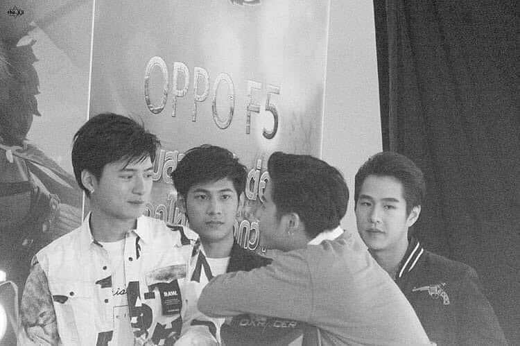 pameo3232's tweet photo. #LineStickersAwards 190709
#YILoveYou2019 190127
#OPPOPresentsRoVDivasChampionship 171202
#sotussfandmeetingintianjin 180331
Cr. on pics https://t.co/WKQSUqQrbr