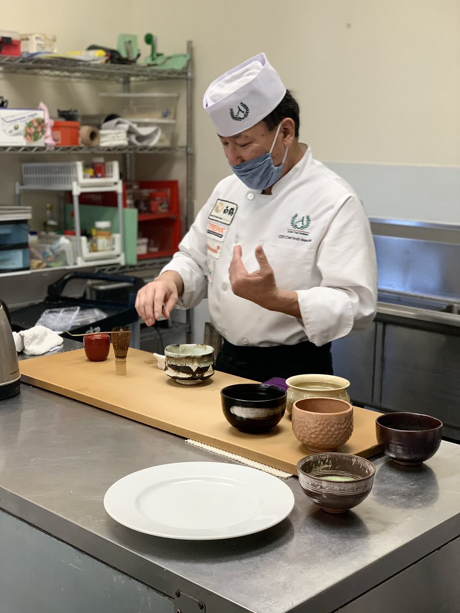 SushiChefInst's tweet photo. Andy is teaching them how to make traditional Macha tea 🍵  

Machatea#抹茶#traditional#sushischoolinstitue##cater #japanesefoods #tastingmenu #artofplating #japanesecuisine #sushiclub #foodismylife #weddingcatering #sushilover #seafoodsalad #lovejapanesefood #umami https://t.co/656gEloONN