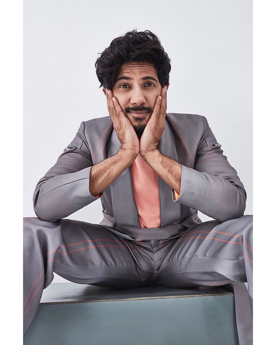 AnushkaZ_MH_FC's tweet photo. Wishing The Talented Handsome Hunk @dulQuer a very Happy Birthday💐❤😄
Have a great year Ahead
Best of Luck for your upcoming projects 
Best wishes Behalf of all #AnushkaShetty Fans!!!
#HappyBirthdayDULQUER https://t.co/UGsbb5Tcsj