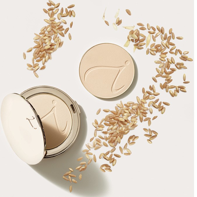 Totalskinandbo1's tweet image. PureMatte Finish powder uses rice powder to absorb oil &amp;amp; eliminate shine for a long-wearing matte finish.
SPF20 Daily use is recommended by the Skin Care Foundation. #waterresistant #100%vegan #refillablecompact
Downtown Milton Milton, Ontario 905 878-9711