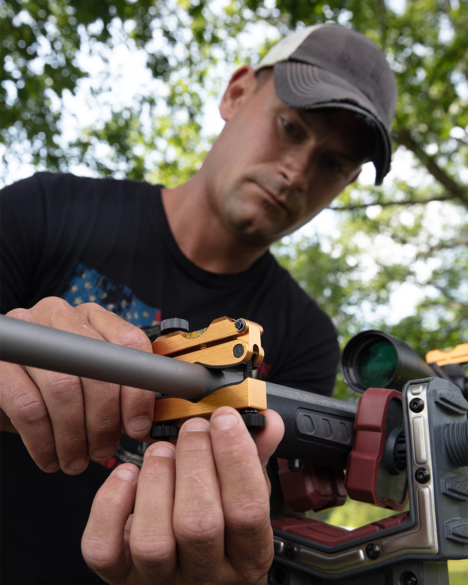 TCArmsCo's tweet photo. Don’t forget the important step of leveling the scope to the rifle. Do you mount your own scope? #tcarms #TCVentureII #btibrands #scopemount #huntingseasonprep #countdown #thehuntneverends @VortexOptics @CaldwellShoot https://t.co/GUyXZuP2vS