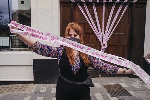 laurengconnolly's tweet photo. Greta Zabulyte 📸
•
#missinglivetheatre #scenechange #saveourfreelancers #freelancersmaketheatrework #lutonartist #theatredesigner #setdesigner #thehatfactory #thehatfactoryluton #artist #installation #design #theatre https://t.co/LRuEf0wZtc