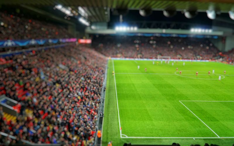 BCloudUK's tweet photo. 'Fans are back' - tech firm @vstenterprises bids to help government return fans to sports stadiums 

Manchester business partners with @RedstrikeSports, @HaloSolutionsUK and Latus Health as it submits proposal to @DCMS 

https://t.co/Oj6jwSJwZW https://t.co/A614eHLTyB