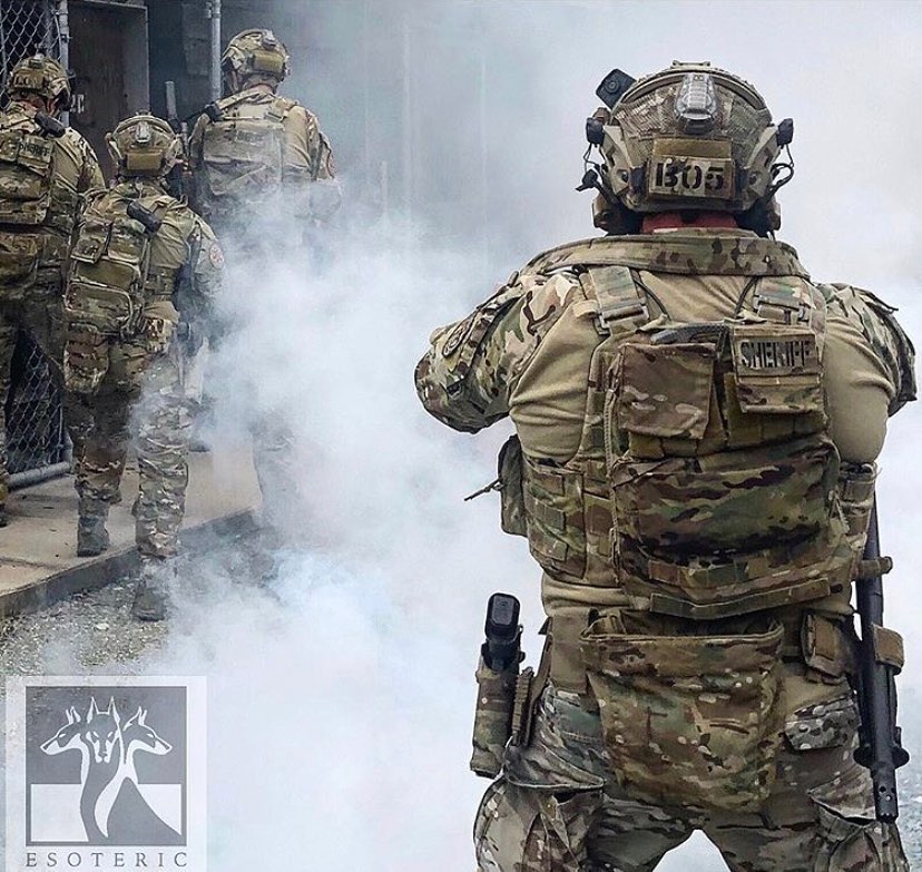 #Repost @esoteric_llc
.
.
.

#trainingfortheselectfew #breaching #operator #swattraining #swat #sert #explosivebreaching #esotericllcutk #utk #ultratampingkit #policetraining #police #sheriffdeputy #leupoldoptics #deltapointpro #tacticaltraining #teamlongboats #authentichelstar6